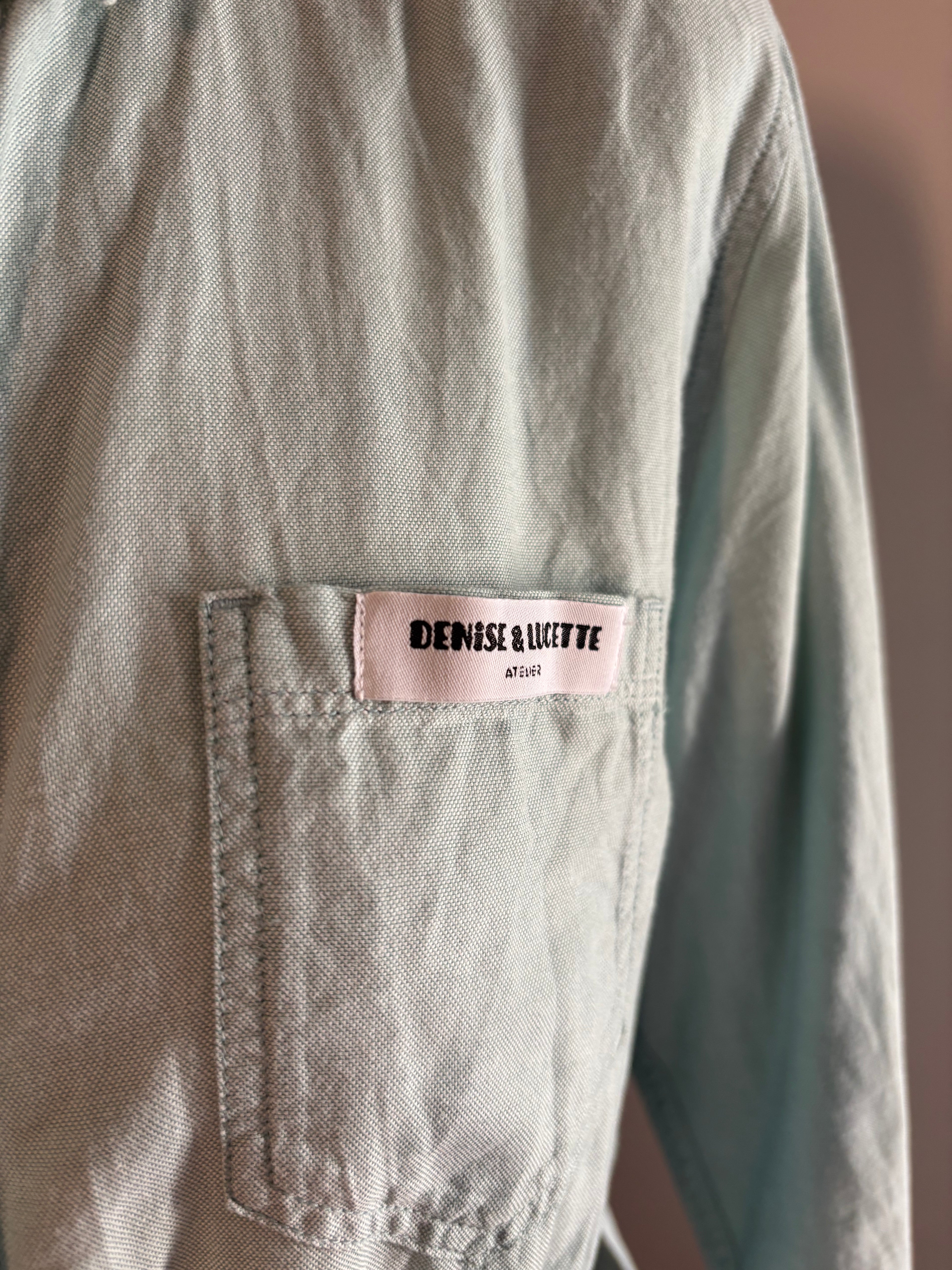 Chemisier femme upcyclé vert d'eau brodé