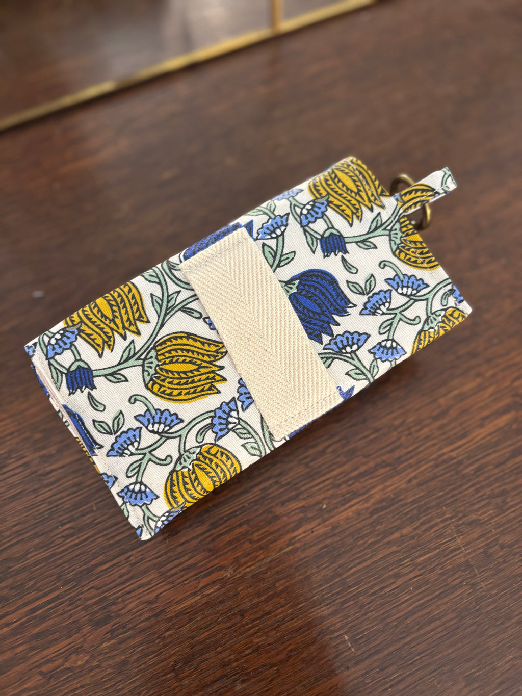 Étui à lunettes fleurs bleues